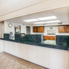 Отель Quality Inn & Suites Des Moines - Merle Hay Road, фото 35