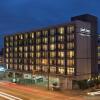 Отель Park Inn And Suites By Radisson Vancouver, BC в Ванкувере