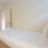 Отель Stratford 2 Bedroom Apartment Sleeps 3, фото 13