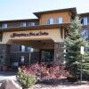 Отель Hampton Inn & Suites Flagstaff, фото 1