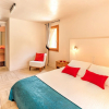 Отель Luxury Chalet, Near the ski Slopes, With Fireplace, Sauna, Jacuzzi and Internet Access, фото 4