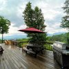 Отель NEW Stunning home with breathtaking views outdoor cedar sauna great location, фото 15