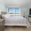 Отель Siesta Beach Retreat Poolside Paradise 2BR Condo, фото 5