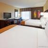 Отель Holiday Inn Express Suites Belmont, an IHG Hotel, фото 1