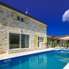 Отель Beautiful Stone Villa With Swimming Pool Near Sea In Porec, фото 1