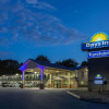 Отель Travelodge By Wyndham Charles Town/Harpers Ferry, фото 1