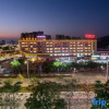 Отель Southeast Bay Holiday Hotel Huidong Bus Terminal, фото 1