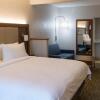 Отель Holiday Inn Express Hotel & Suites Louisville South - Hillview, фото 21