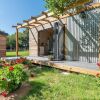 Отель Sunset Cabins at The Oaks Woodland Retreat, фото 5