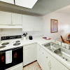 Отель Beach-Themed #F32 - 2 Br Condo, фото 12