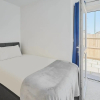 Отель Host Stay The Globe Apartment 3, фото 8
