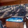 Отель Aint No Better View - Three Bedroom with Hot Tub, фото 9