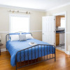 Отель Spacious 6BR /2.5 Bath in Highlands!, фото 4