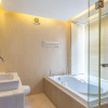 Отель Locals Boutique Apartment Huafa Plaza 36, фото 17