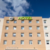 Отель B&B HOTEL Lieusaint Carré Sénart в Льесене