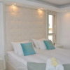 Отель Renovated White 3BD next to Beach - Pool, фото 14
