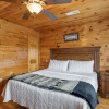 Отель Smoky Mountain Lodge 6 Bedroom Cabin by RedAwning, фото 26
