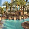 Отель Hilton Grand Vacations Club on the Las Vegas Strip в Лас-Вегасе