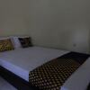 Отель OYO Life 93155 Wisma Sarah, фото 10