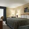 Отель Days Inn by Wyndham Rock Falls, фото 3
