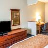 Отель Comfort Suites Auburn near I-69, фото 23