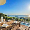 Отель Clifftop Family Retreat With Views Pool, фото 22