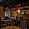 Отель The White Lion Inn, фото 19