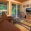 Отель Mysty Mountain Cabin with Hot Tub, фото 7