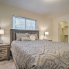 Отель Quaint Anchorage Townhome - 6 Miles to Downtown!, фото 17