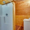 Отель American Views 2 Bedroom Cabin by RedAwning, фото 15