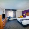 Отель La Quinta Inn & Suites Westport, фото 16