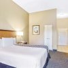 Отель La Quinta Inn & Suites by Wyndham Biloxi, фото 18