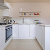 Отель Bright And Spacious 2 Bed Apt 5 Mins From Tube, фото 4