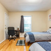 Отель Cozy House 10 min to Monuments│10 min to DC by CozySuites, фото 12