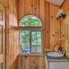 Отель 'elk Hideaway:' Ashford Cottage w/ Hot Tub!, фото 10