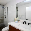 Отель Los Angeles 3BR Villa Suites-FreeParking, фото 7
