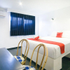 Отель Formerly RedDoorz Premium near Senggigi Beach, фото 38