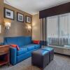 Отель Comfort Suites Terre Haute University Area, фото 36