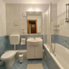 Отель Lovely & quiet 1-bedroom condo with free parking, фото 6