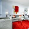 Отель Global Luxury Suites at Westwood, фото 5