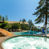 Отель Red Wolf Lakeside Lodge, фото 14