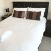 Отель 2 Bed Modern Apartment-Wilmington Close, фото 9