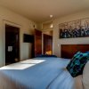 Отель Old Town Loft Oasis With Amazing Rooftop Deck! в Форт-Коллинзе