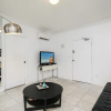 Отель Holiday Apartment on Lincoln Road, фото 3