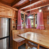 Отель Dancing Cubs Camp - Hot Tub 2 Bedroom Cabin by Redawning, фото 9
