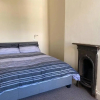 Отель Lovely 3 bedroom house with garden and parking, фото 3
