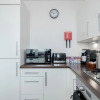 Отель Lovely 2-bed House With 2 Bathrooms in Dartford, фото 15