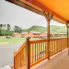 Отель Cozy Bryson City Cabin 5 Miles to Downtown!, фото 13