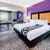 Отель La Quinta Inn & Suites by Wyndham DFW Airport West - Bedford, фото 21