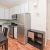 Отель Upscale Newly Renovated 2 BR on Midtown East, фото 4
